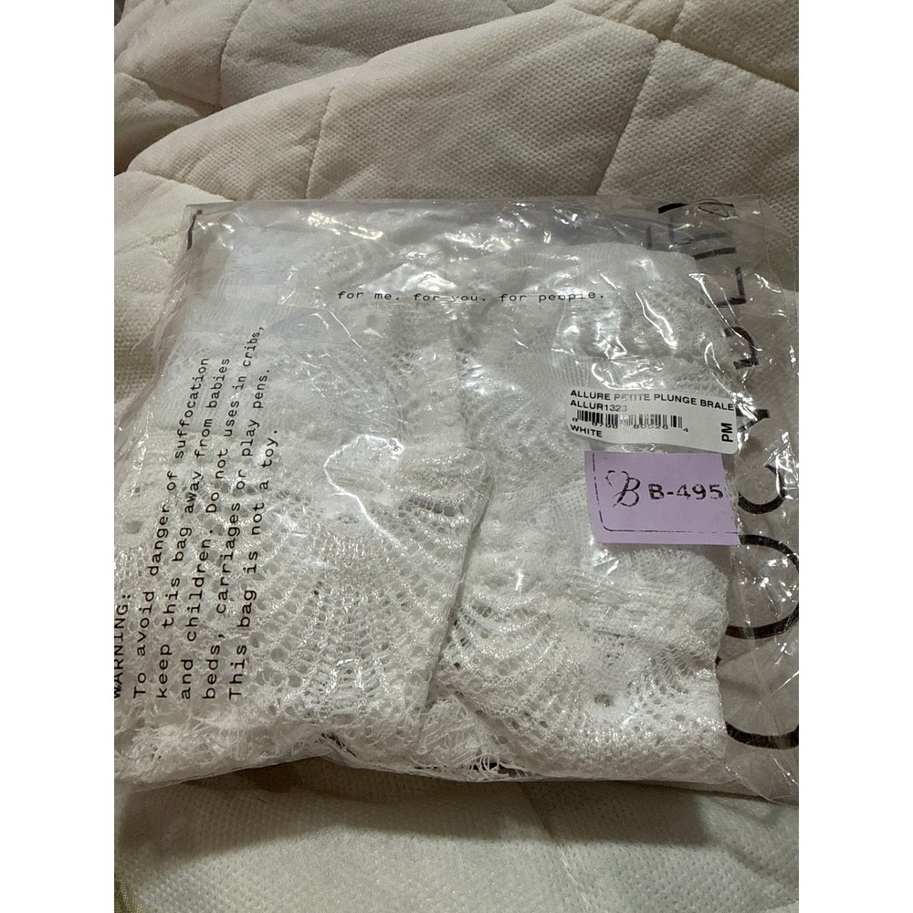 Cosabella White Allure Petite Plunge Bralette  Lace Wireless Bra‎ PM(28C, 30B) - Picture 10 of 10